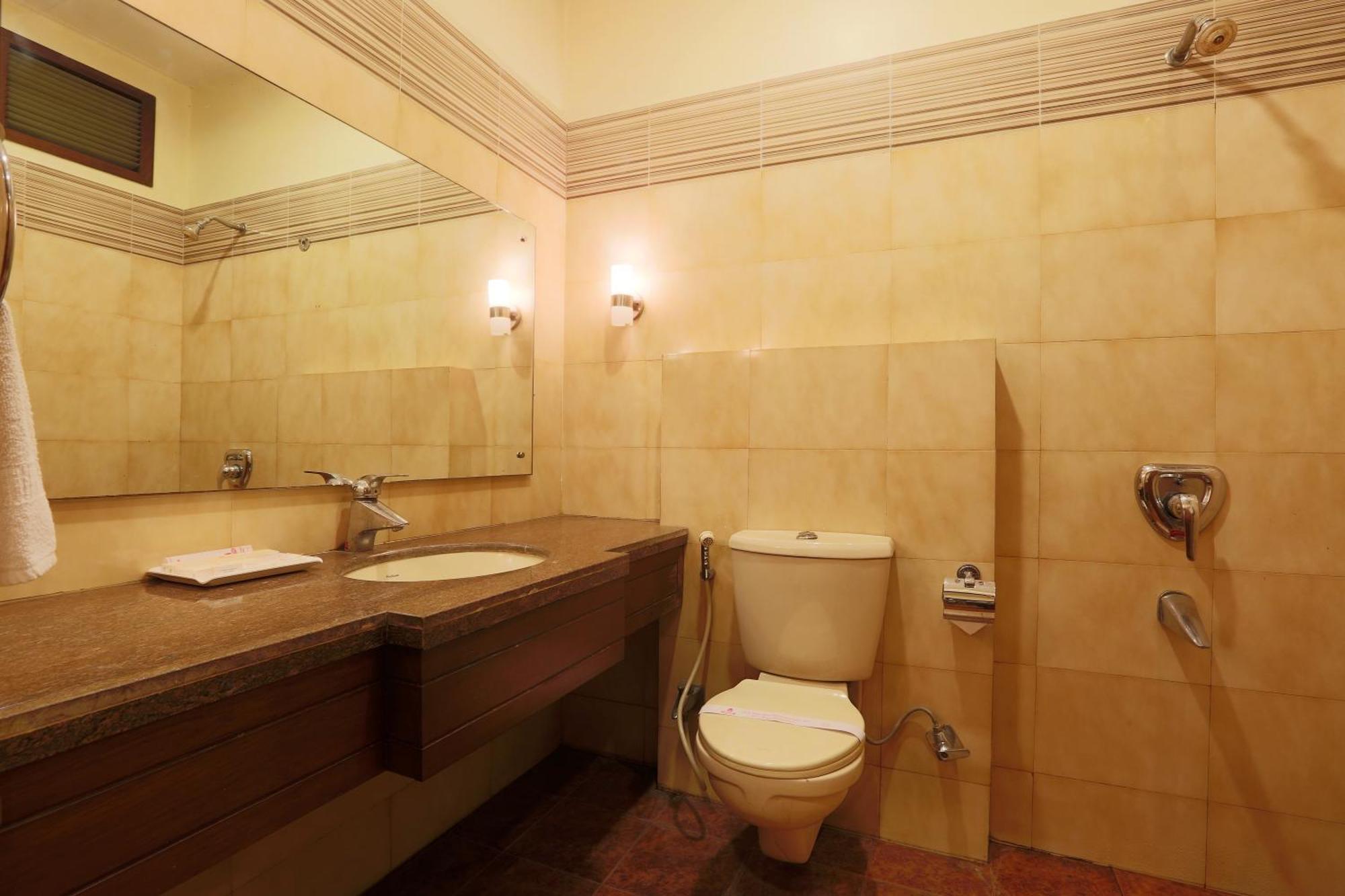 Hotel East End Mahipalpur Delhi Airport