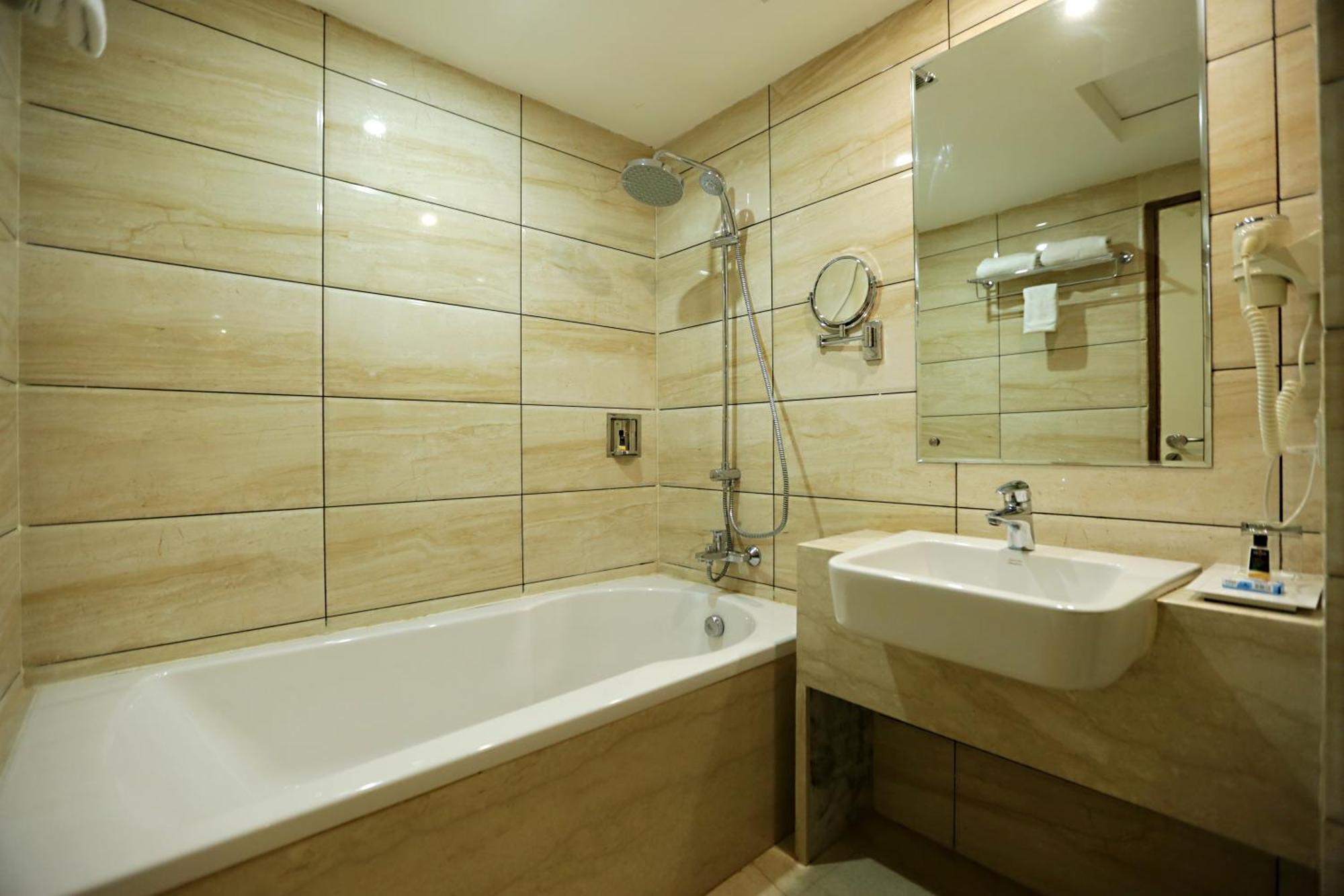 Hotel East End Mahipalpur Delhi Airport